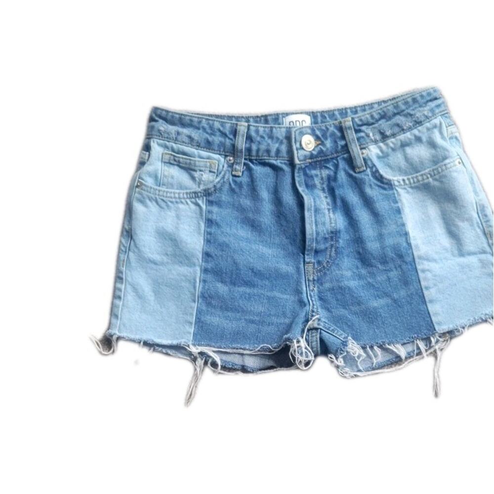 BDG Urban Outfitters Button-Fly Denim Cut-Off Shorts Junior Sz 27 - Picture 2 of 8